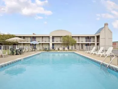 Days Inn By Wyndham Sidney Oh 