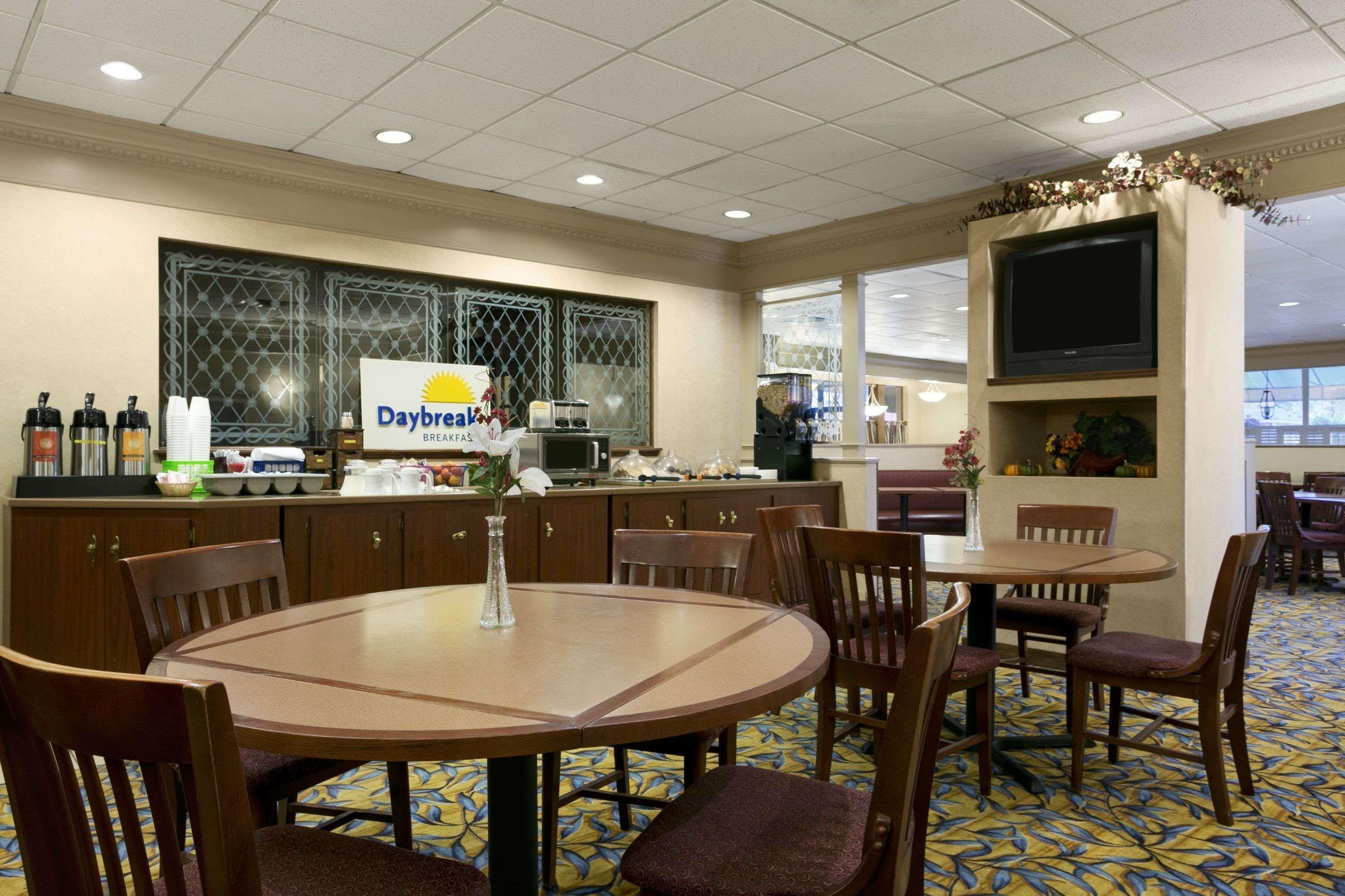 Hotel Days By Wyndham Oh Sidney